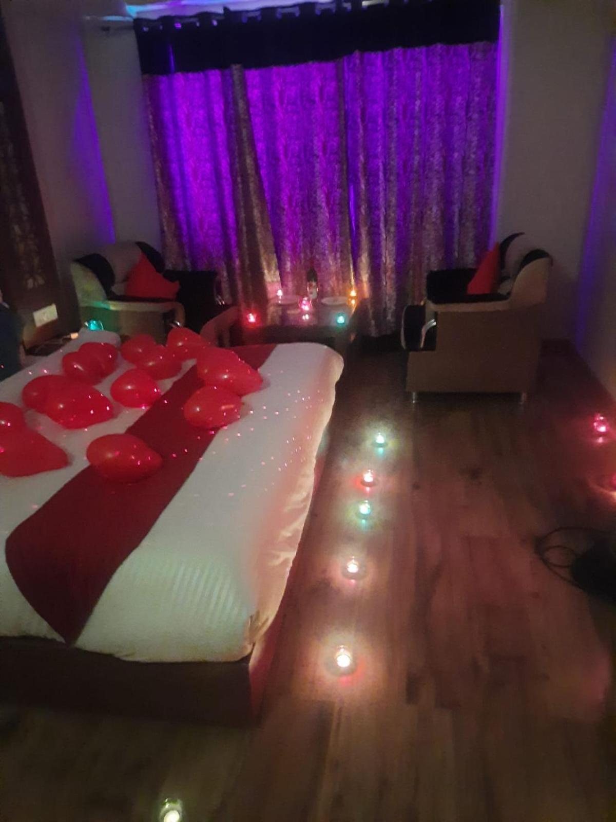 Hotel Neelam Manali Near Volvo Bus Stand Manali Екстер'єр фото