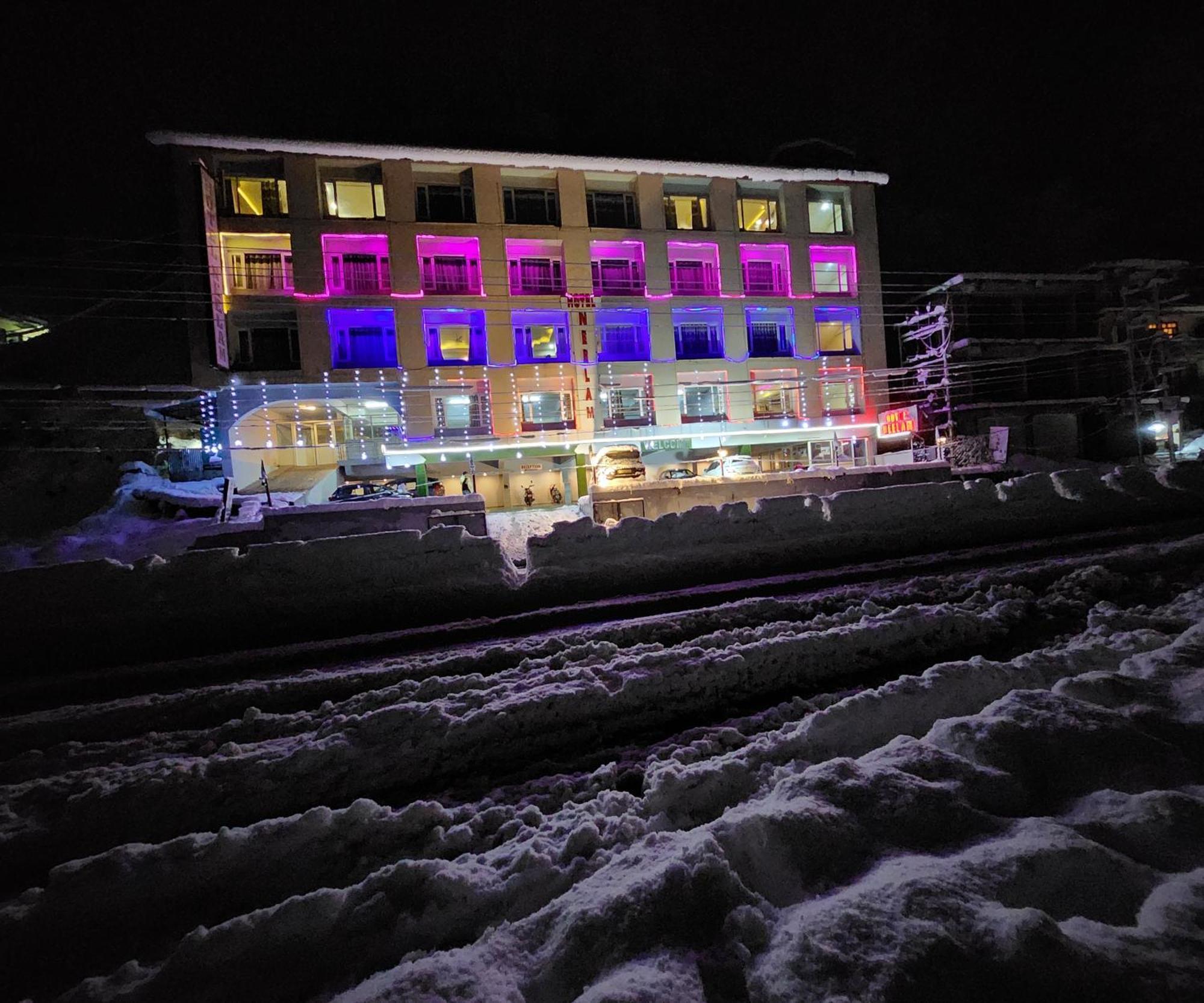Hotel Neelam Manali Near Volvo Bus Stand Manali Екстер'єр фото